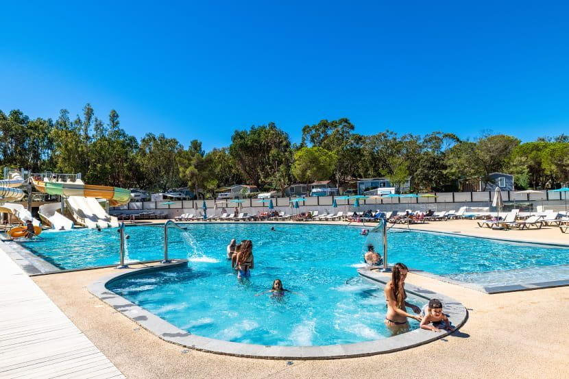 Camping 4 étoiles avec Parc Aquatique à Hyères